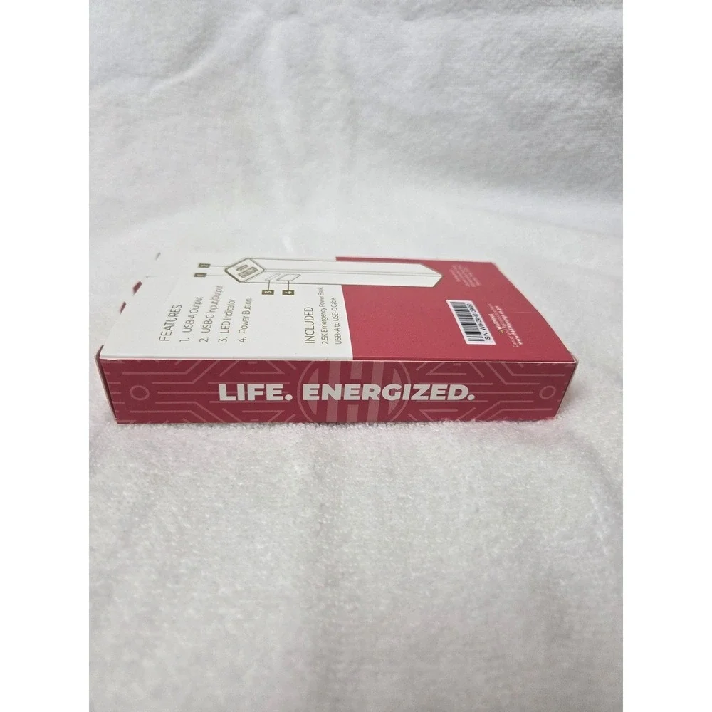 HALO 2.5 Emergency Power Bank Red Brand New USB-A, USB-C Cable